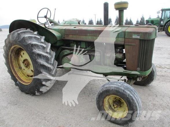 John Deere 820 Tratores Agrícolas usados