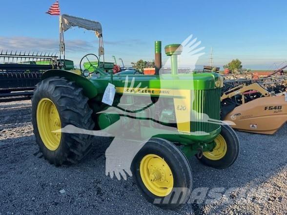 John Deere 820 Tratores Agrícolas usados