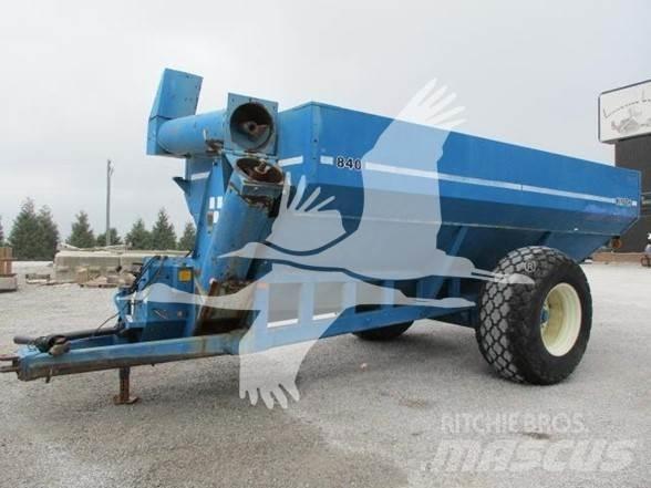 Kinze 840 Carrinhos de grão