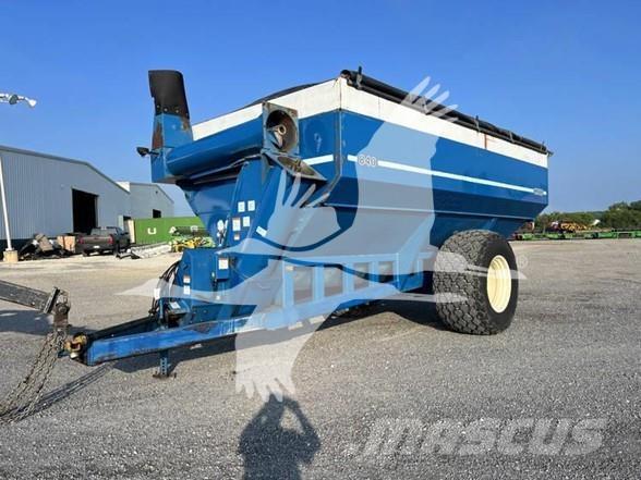 Kinze 840 Carrinhos de grão
