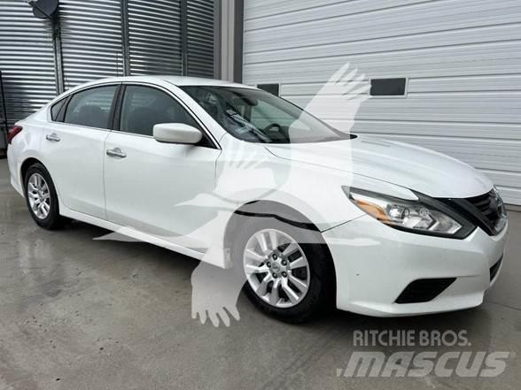 Nissan ALTIMA Carros Ligeiros