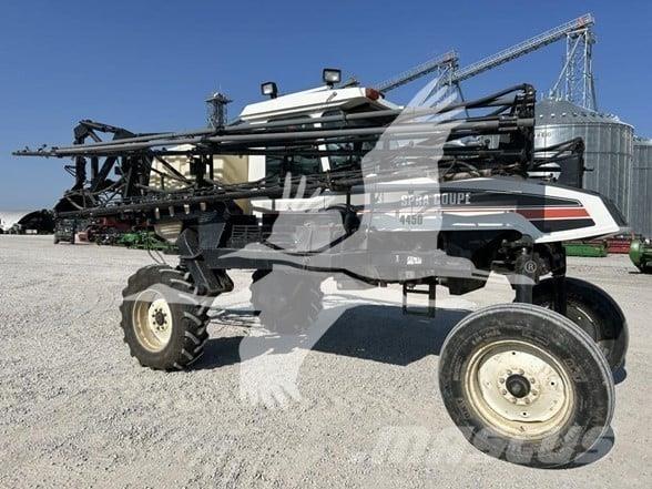 SpraCoupe 4450 Pulverizadores Automotrizes
