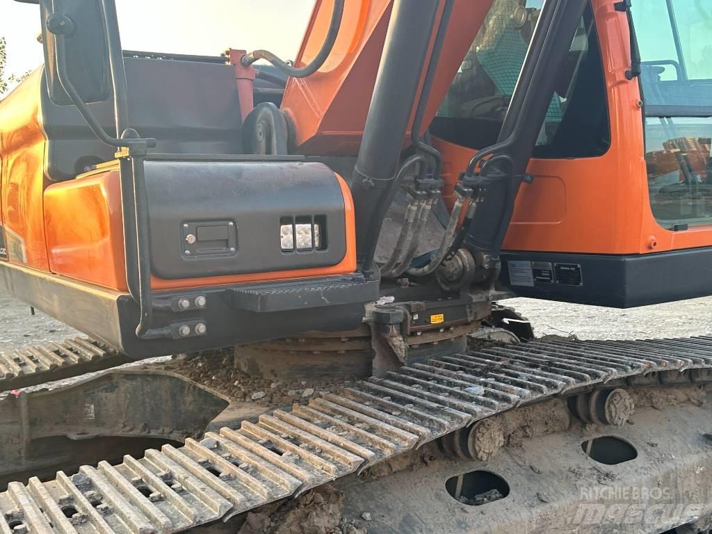 Doosan DX220LC-9 Escavadoras de rastos