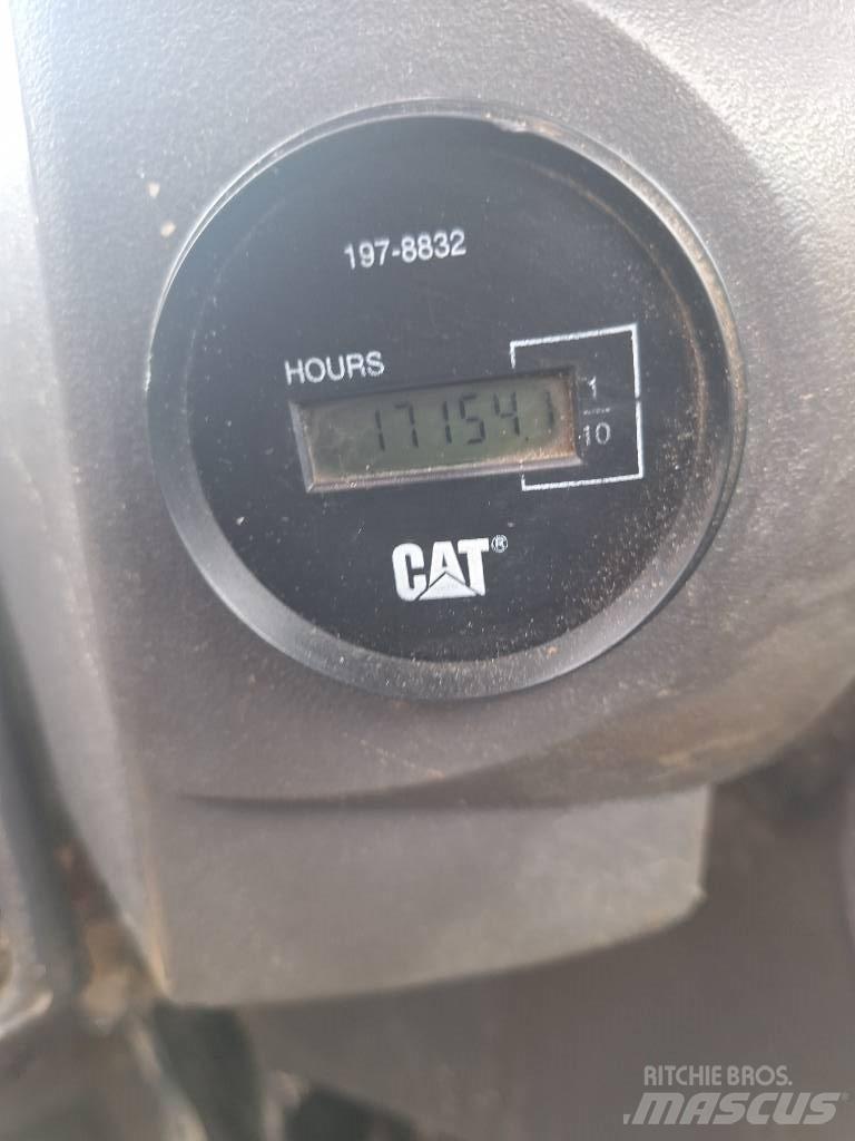 CAT IT 14 G Pás carregadoras de rodas