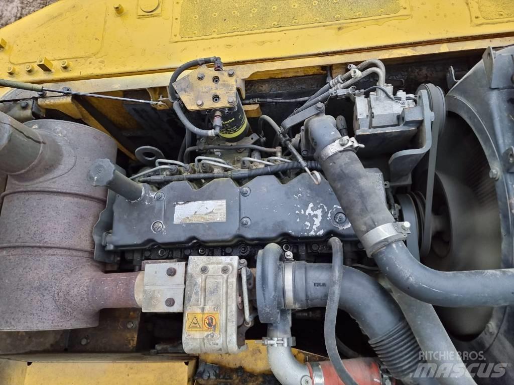 Komatsu PC 210-8 Escavadoras de rastos