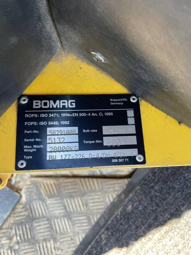 Bomag 213 DH-4 Cilindros Compactadores monocilíndricos