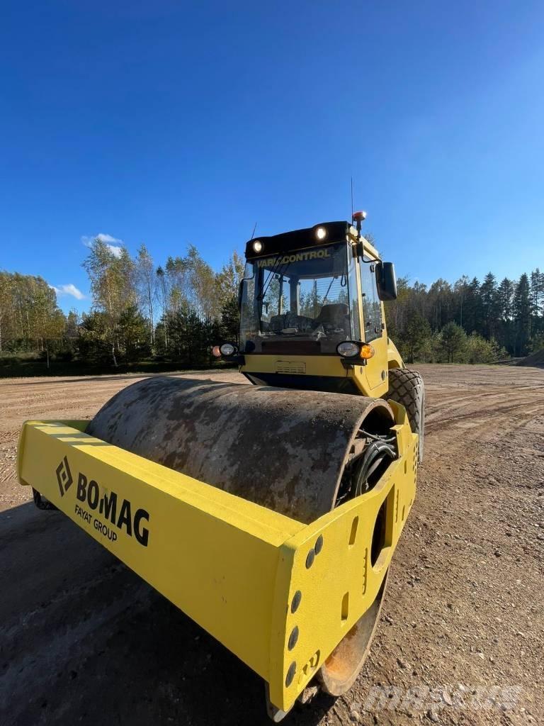 Bomag 213 DH-4 Cilindros Compactadores monocilíndricos