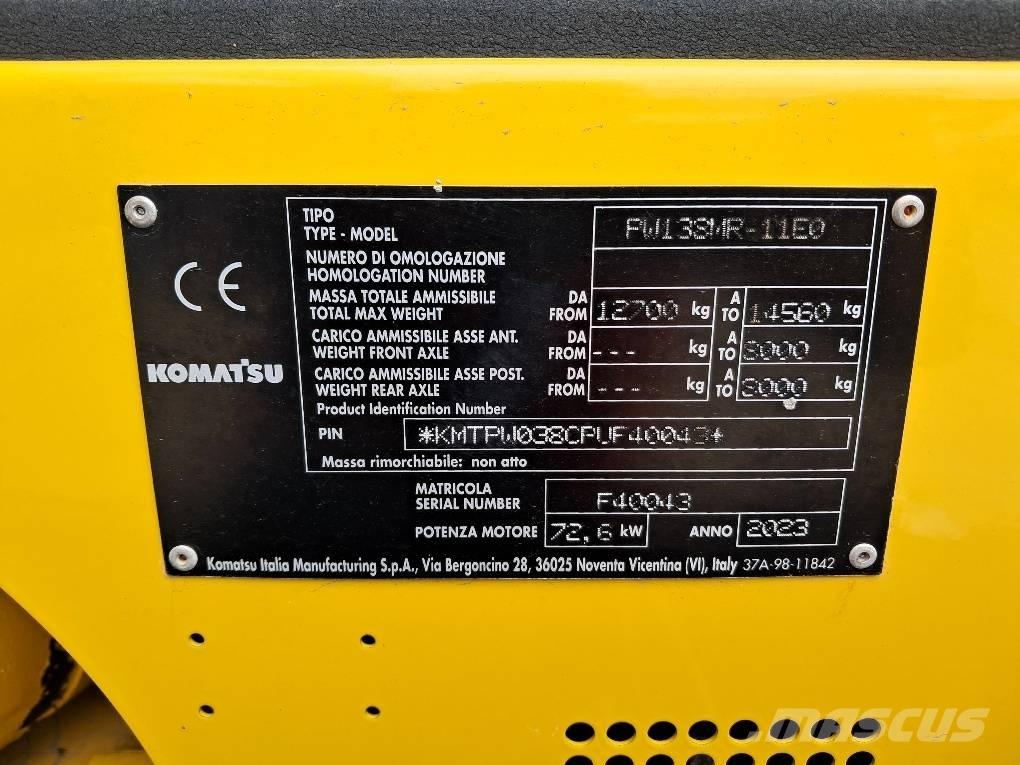 Komatsu PW138MR-11E0 Escavadoras de rodas