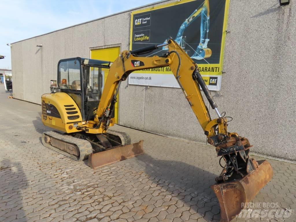 CAT 302.5 C Mini Escavadoras <7t