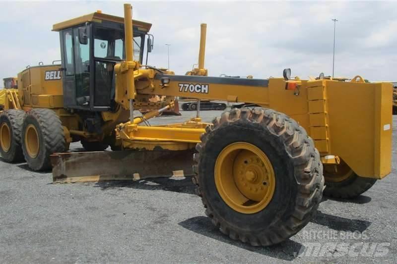 Bell 770CH Motoniveladoras