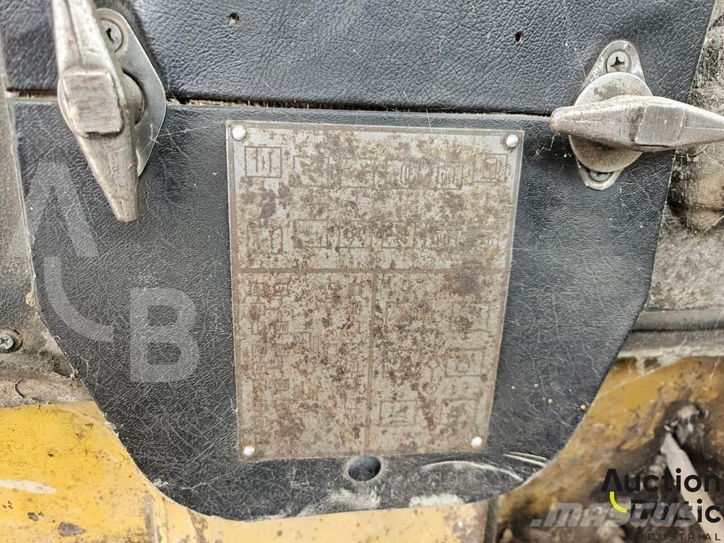  Onbekend T-170 Dozers - Tratores rastos