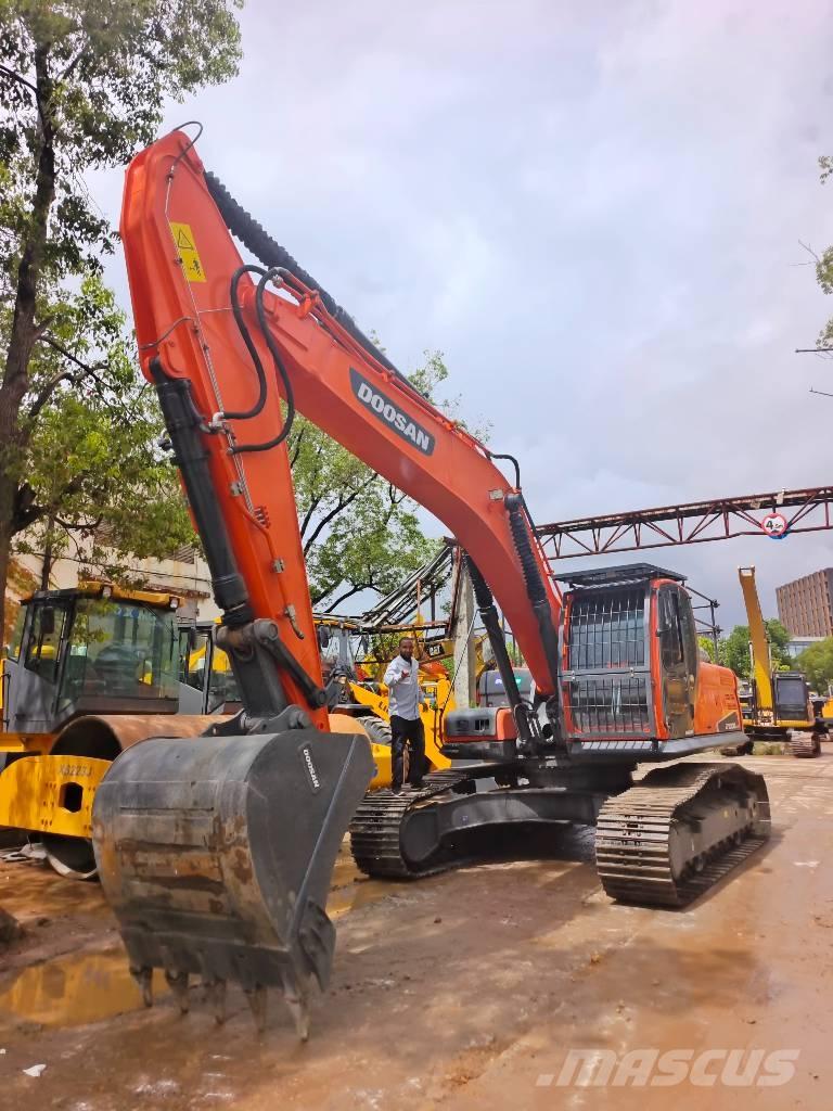 Doosan DX 300LC-9C Escavadoras de rastos