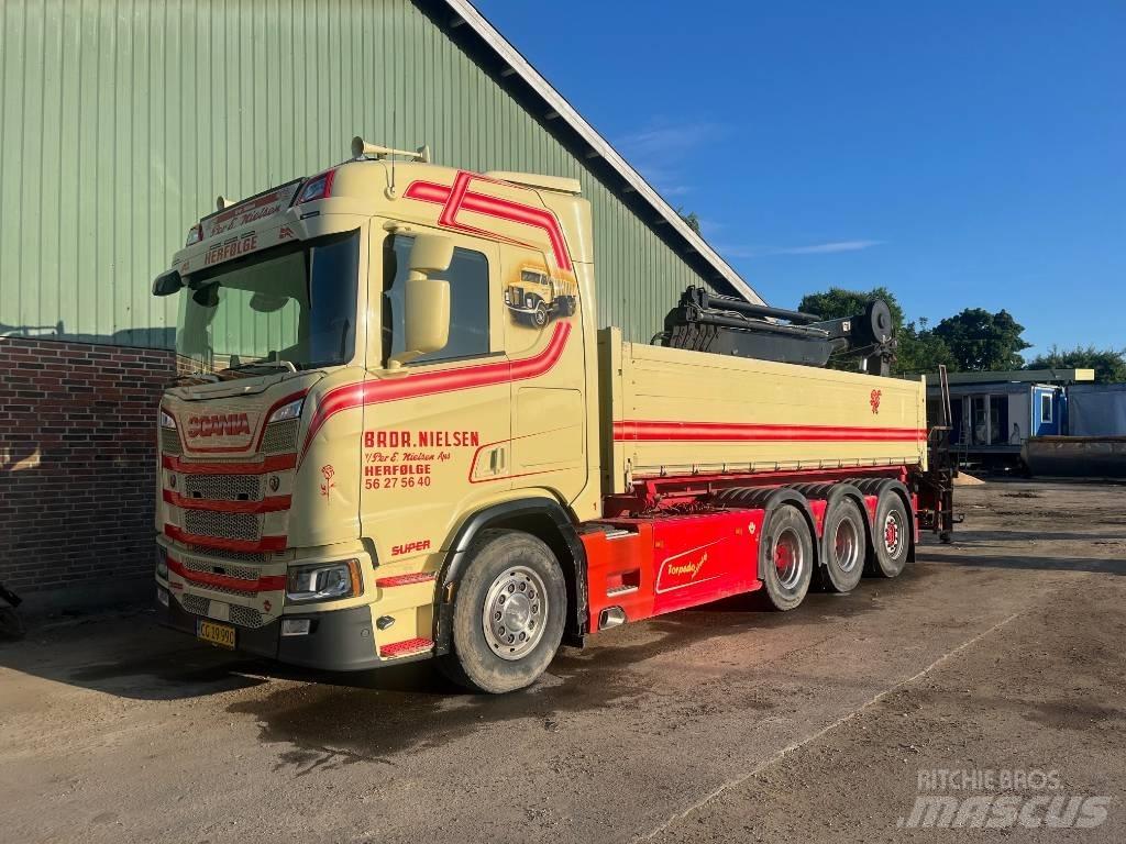 Scania R 520 Tridem Camiões grua