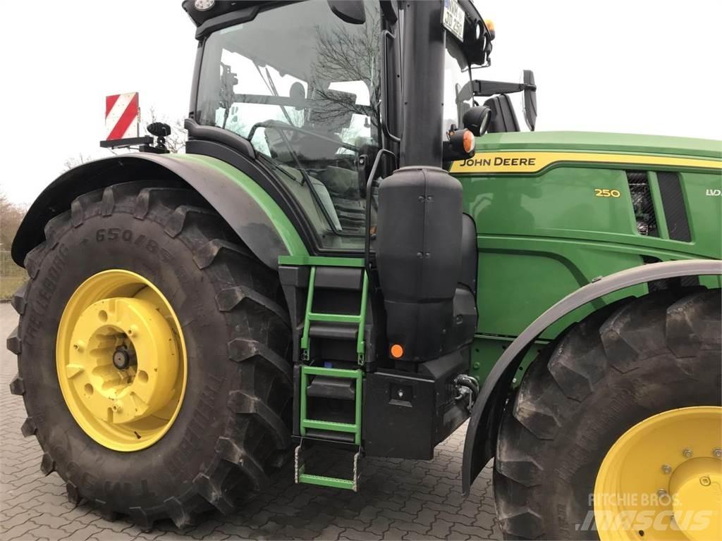 John Deere 6R 250 Tratores Agrícolas usados