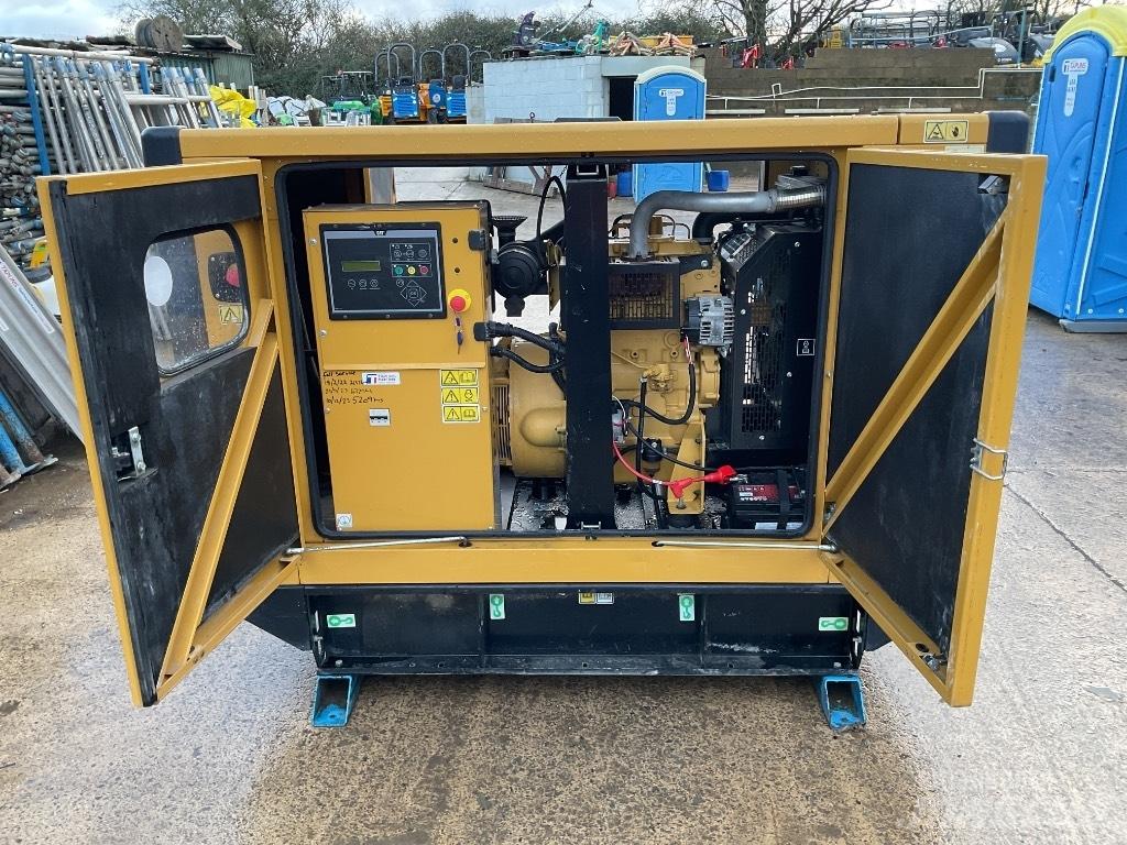 CAT DE 33 Geradores Diesel