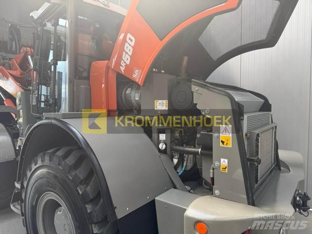 Weycor AR 680 Pás carregadoras de rodas