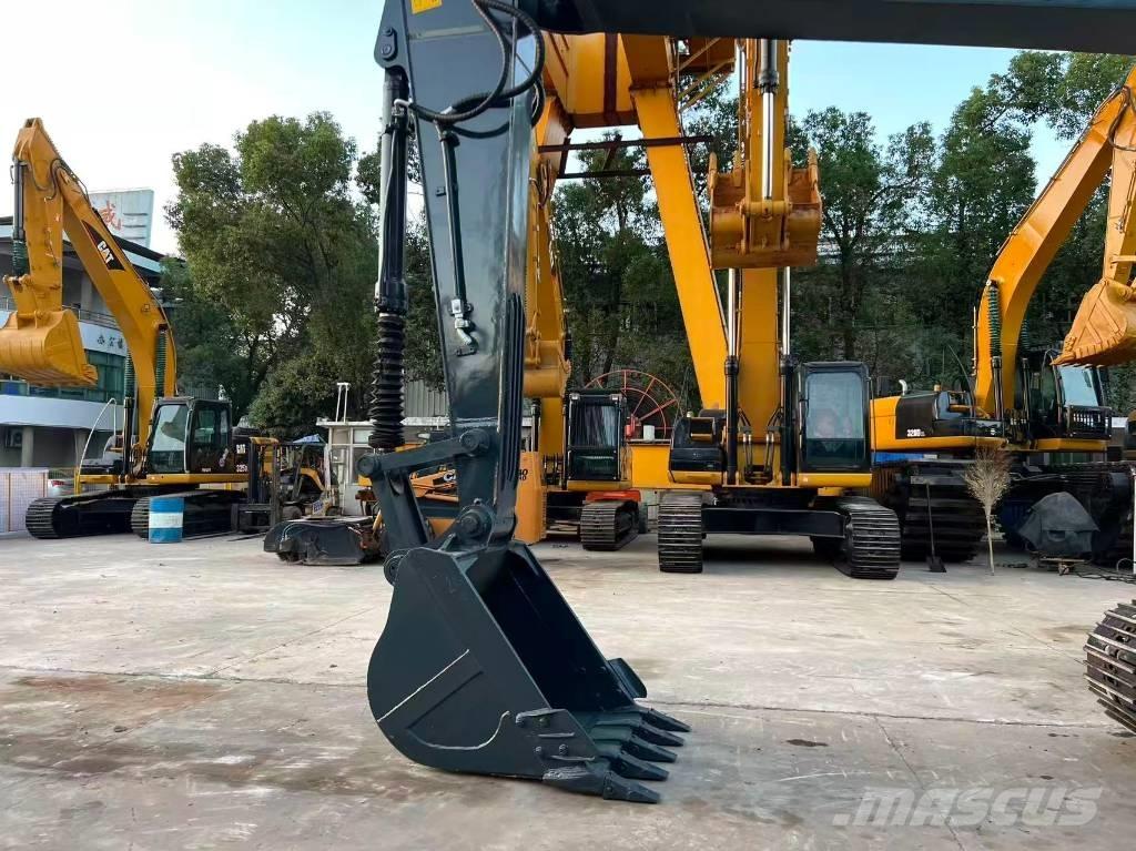 Hyundai R220LC-9S Escavadoras Midi 7t - 12t