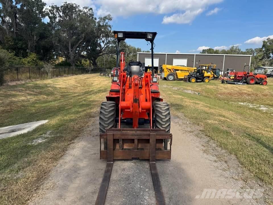 Kubota R 420 Pás carregadoras de rodas