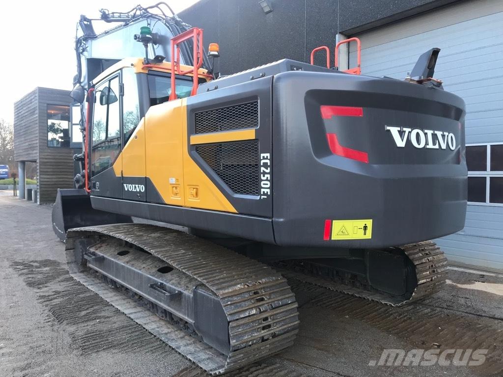 Volvo EC 250 E Escavadoras de rastos