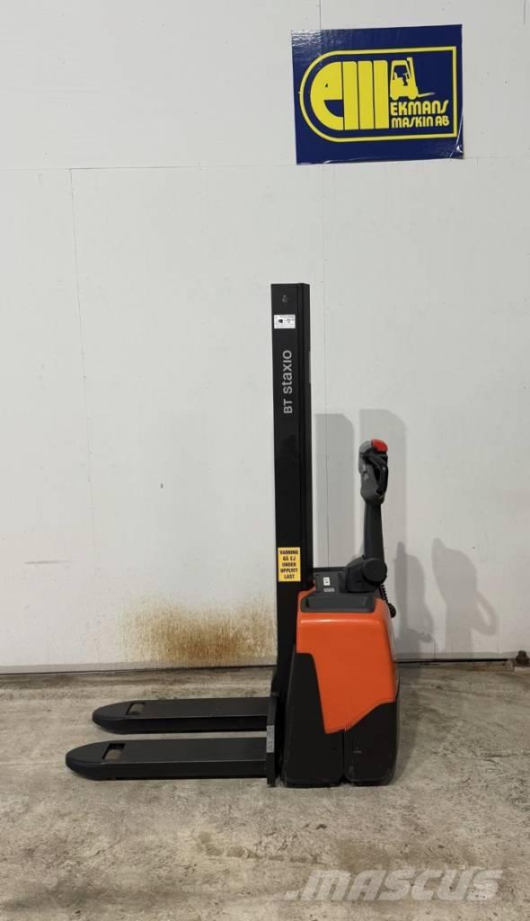 BT truck HWE 100 Porta palettes