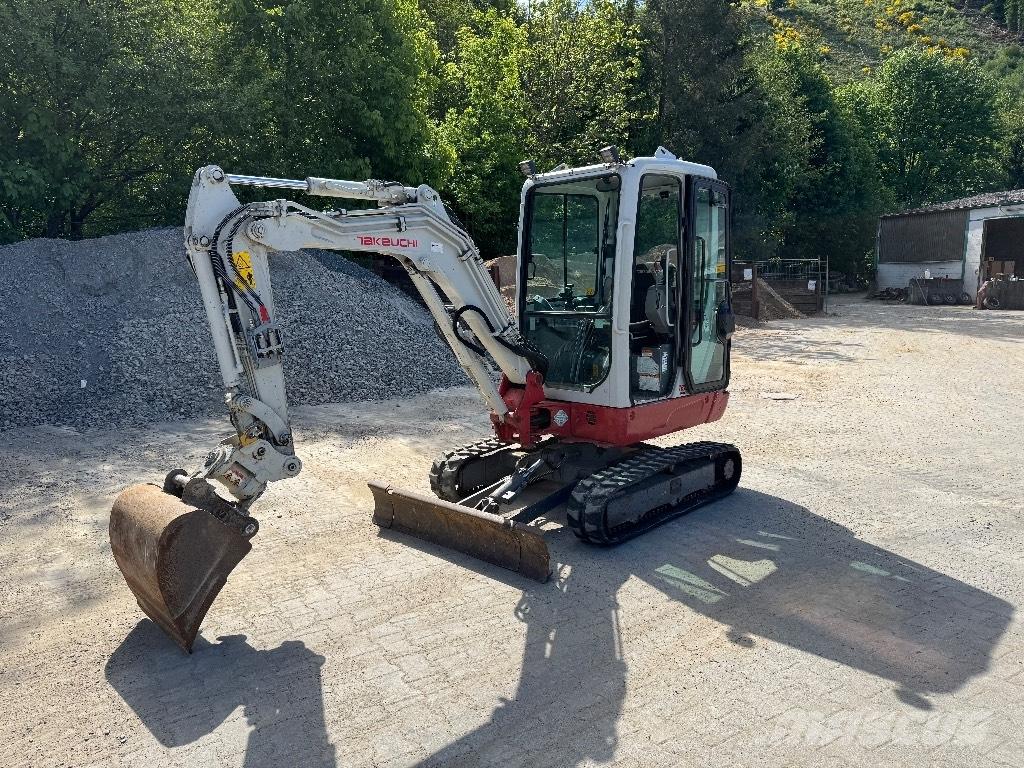 Takeuchi TB 225 Mini Escavadoras <7t