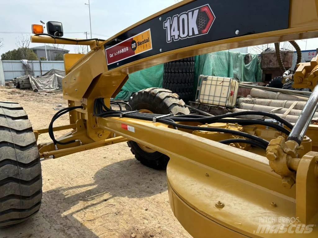 CAT 140 K Motoniveladoras