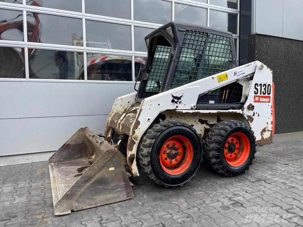 Bobcat S130 Carregadoras de direcção deslizante