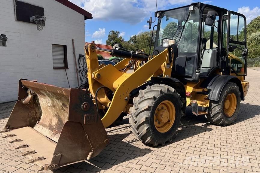 CAT 908M Radlader Pás carregadoras de rodas