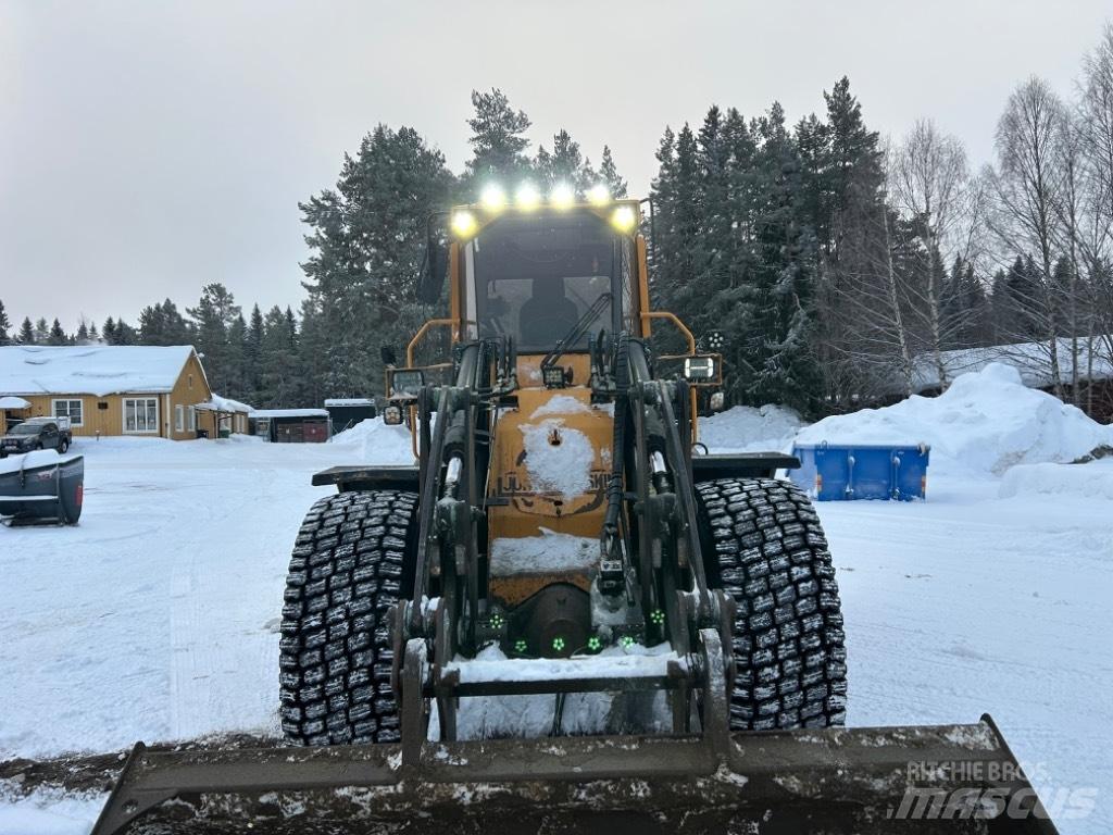 Ljungby L 18 Pás carregadoras de rodas