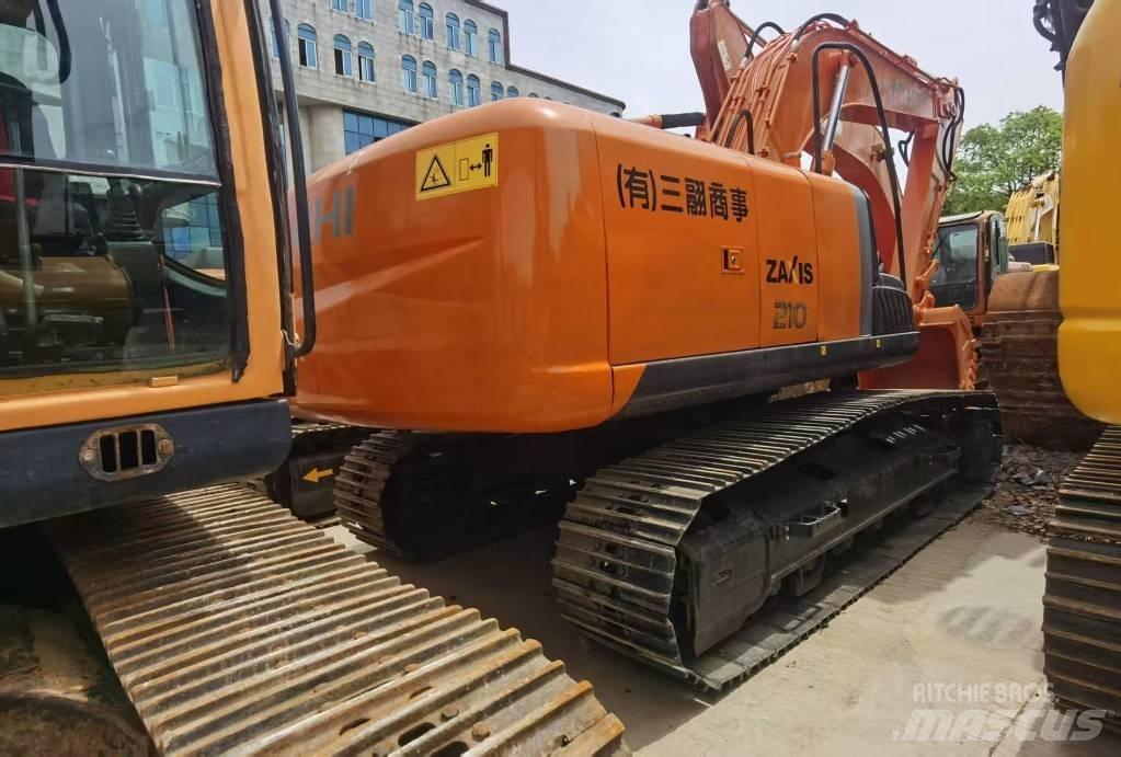 Hitachi ZX 210 Escavadoras de rastos
