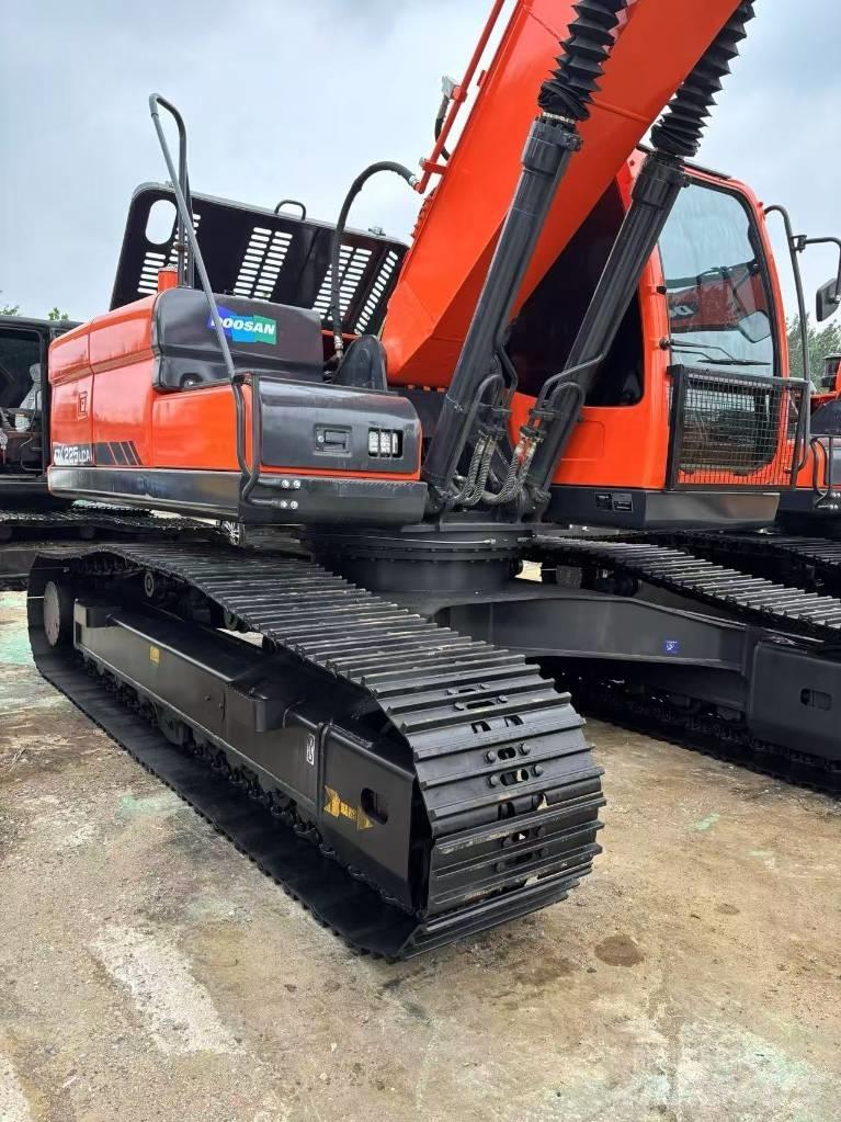 Doosan 225 LCA Escavadoras de rastos