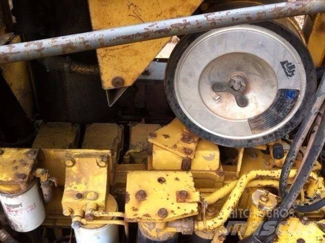 Komatsu D 155 A-3 Dozers - Tratores rastos