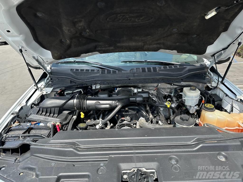 Ford F 550 Camiões de chassis e cabine
