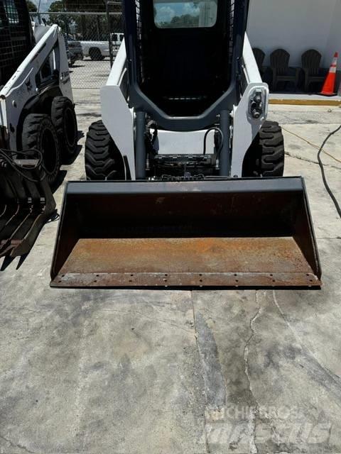 Bobcat S570 Carregadoras de direcção deslizante