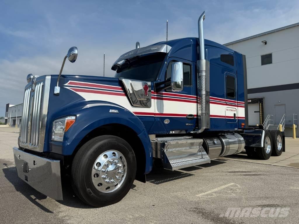 Kenworth W 990 Tractores (camiões)