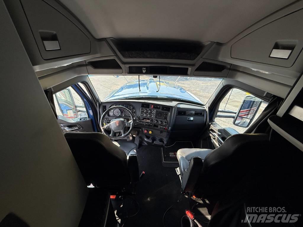 Kenworth W 990 Tractores (camiões)