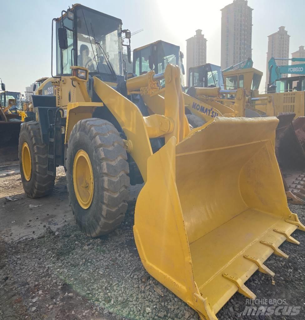 Komatsu WA 320-5 Pás carregadoras de rodas