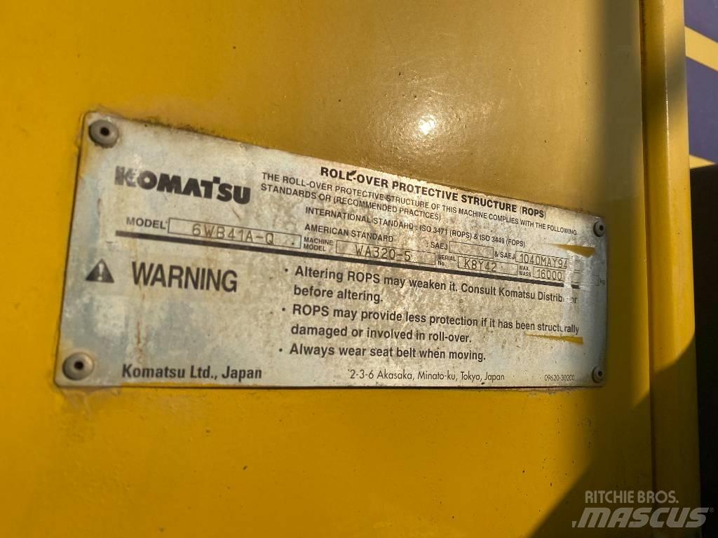 Komatsu WA 320-5 Pás carregadoras de rodas