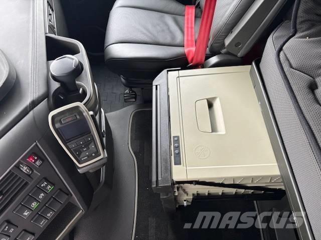Volvo FH 540 AERO Camiões caixa temperatura controlada