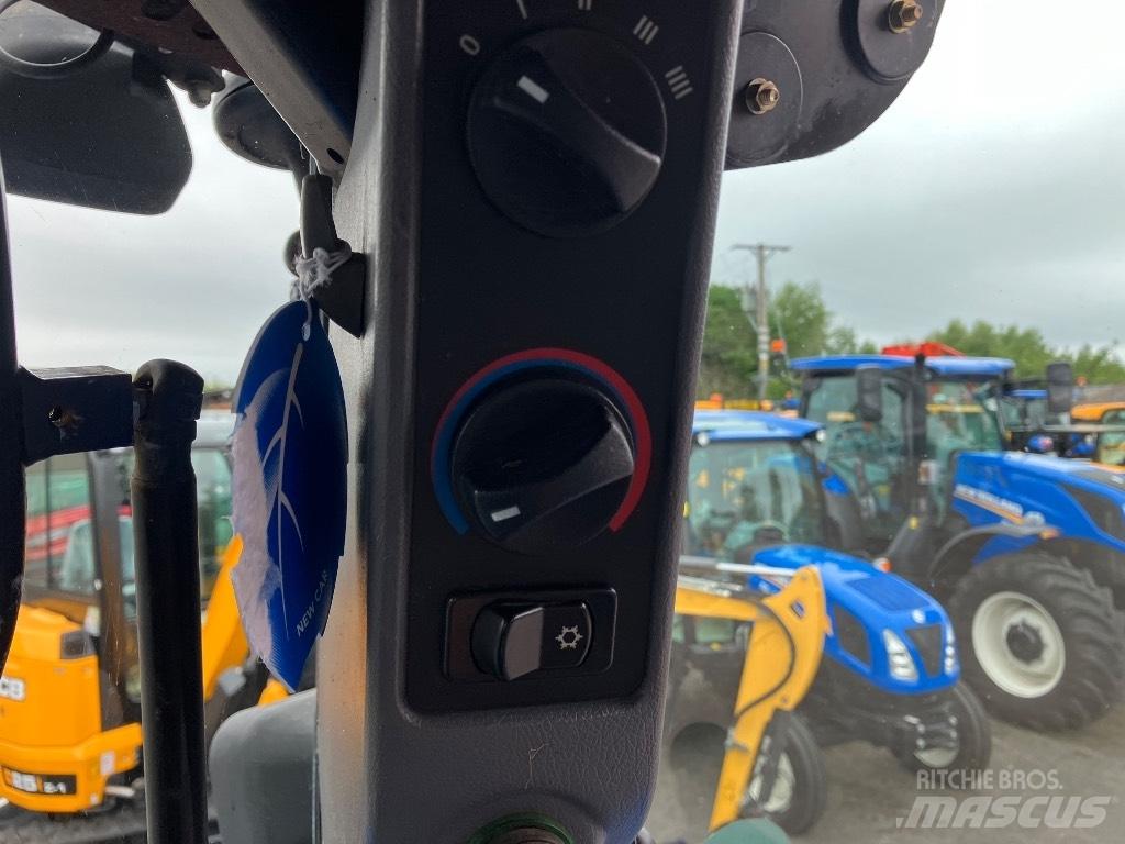 New Holland T6010 Tratores Agrícolas usados