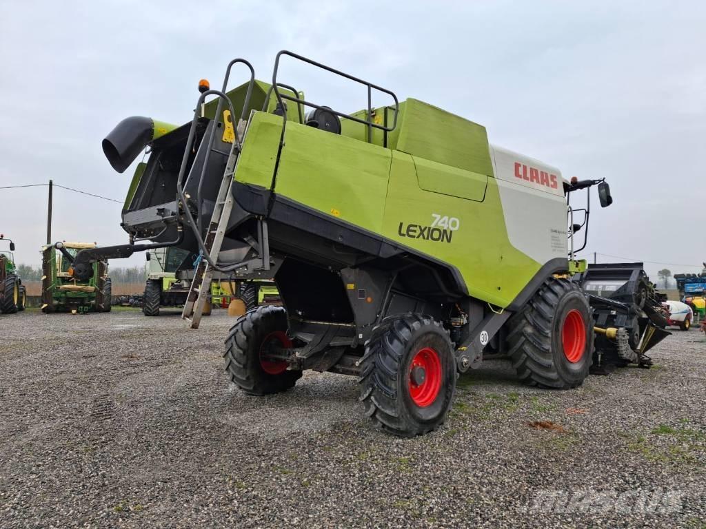 CLAAS Lexion 740 Ceifeiras debulhadoras