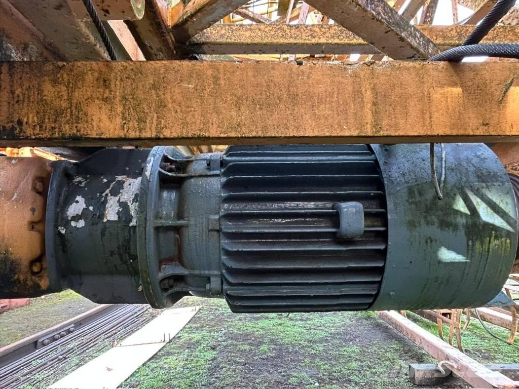 Liebherr 88 K Peças e equipamento de gruas