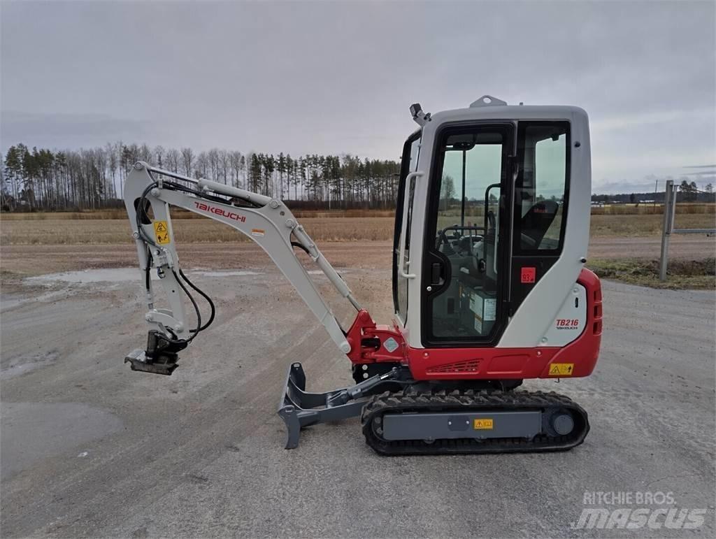 Takeuchi TB 216 Mini Escavadoras <7t