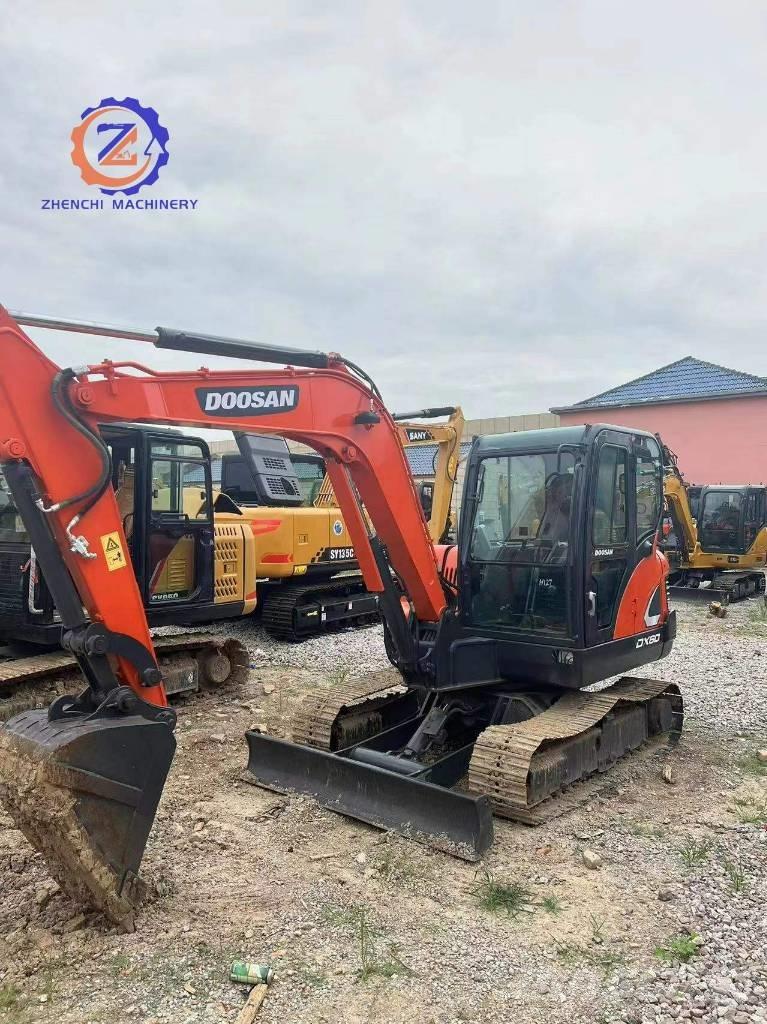 Doosan DX 60 Mini Escavadoras <7t