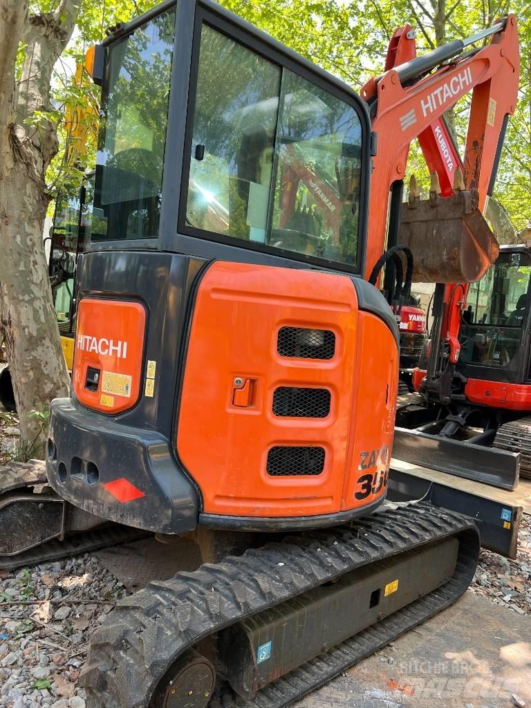 Hitachi ZX 35 U-5 Mini Escavadoras <7t