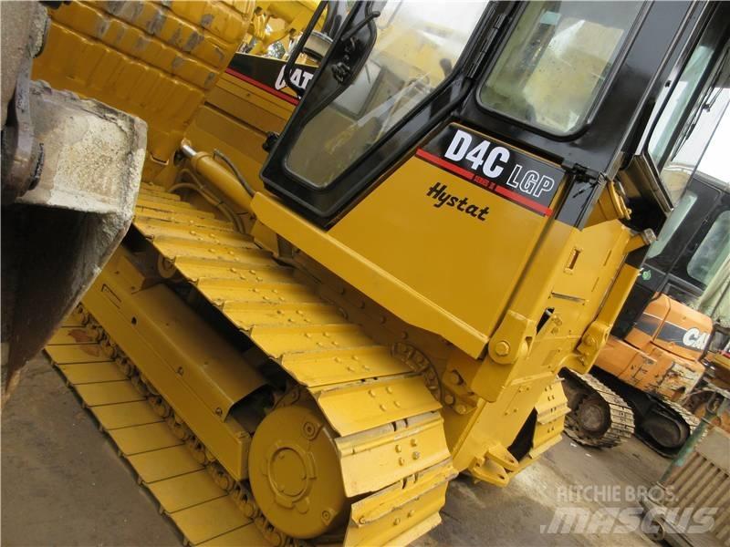 CAT D 4 C Dozers - Tratores rastos