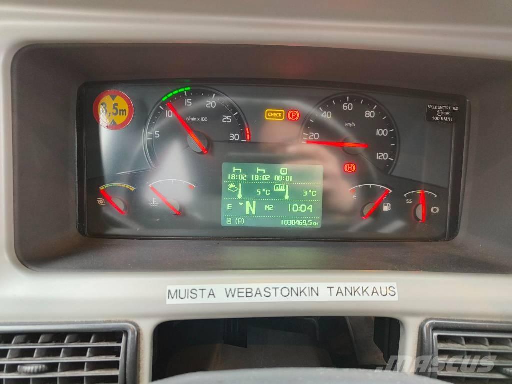 Volvo 9700S UG Autocarros