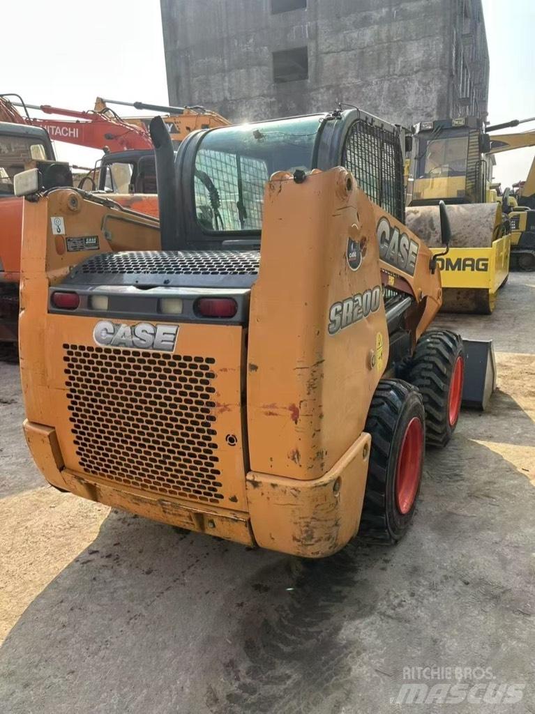 CASE SR 200 Carregadoras de direcção deslizante