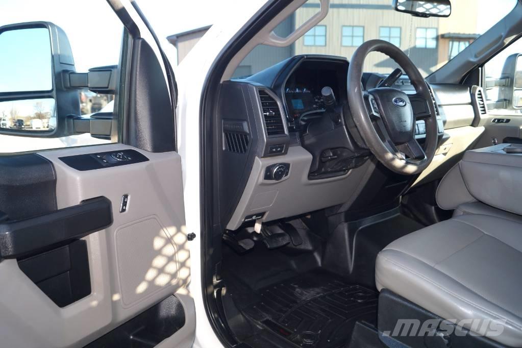 Ford F 550 XL SD Camiões de chassis e cabine