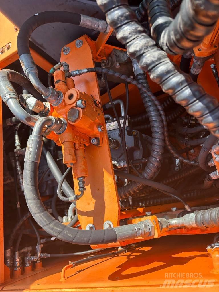 Doosan DX 210 W Escavadoras de rodas